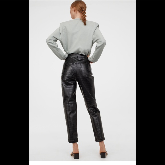 NWT H&M Trend Faux Leather Crocodile Print Pants - Picture 3 of 8